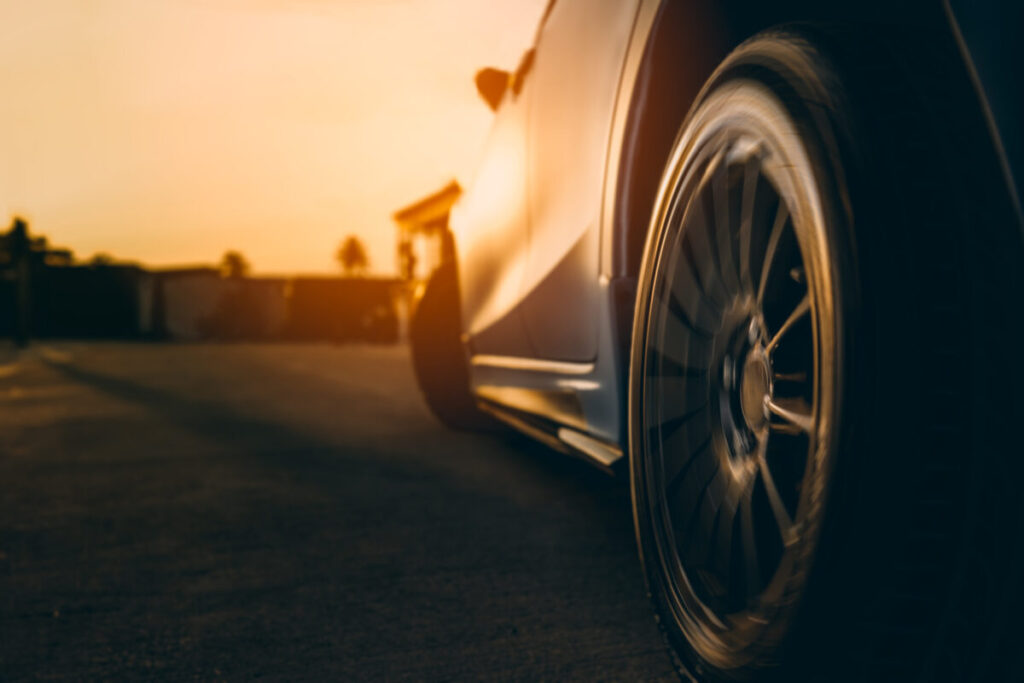 車